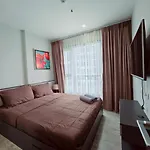 The Base Pool View Fast Wifi 5 Min Walk To By Lees อพาร์ทเม้น Pattaya