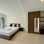 Skyla Boutique 3*