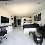 Spacious With Balcony - Tw Platinum Suites, Jomtien