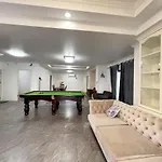 H2 Pattaya Beach, Near The Terminal Building, Chinese Street, Fengyue Street, Five Bedrooms, Six Bathrooms, Single Pool Villa, Ktv, Pool Table, Convenient Transportation