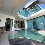 5-bed Luxury Pooljacuzzi 5 Min To Walkingst วิลล่า *