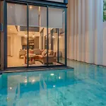 Center Pool Villa&near Walking Street วิลล่า