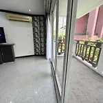 Spacious 2br - 3 Balconies Views *