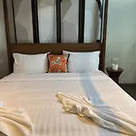 วิลล่า Inara In The Center Of Pattaya-4 Bedrooms 5 Bathrooms-billiards Table And Swimming Pool For A Relaxing