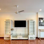 Holiday home Stylish 1br Sea-view - 2 Balconies - View Talay 1 Jomtien *