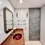 Holiday home Stylish 1br Sea-view - 2 Balconies - View Talay 1 Jomtien *