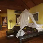 Exclusive Balinese Pool In Villa