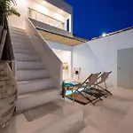 Sava House, Koh Larn Villa