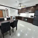 Spacious 2br - 3 Balconies Views