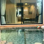 วิลล่า 5-bed Luxury Pooljacuzzi 5 Min To Walkingst Pattaya