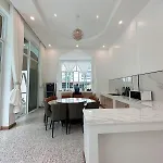 Downtown Oasis 芭提雅市中心独栋泳池别墅 B 5卧6卫 Ktv Bbq 芭提雅海滩步行街500m Pattaya