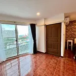 Stylish 1br Sea-view - 2 Balconies - View Talay 1 Jomtien *