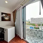 Holiday home Stylish 1br Sea-view - 2 Balconies - View Talay 1 Jomtien *