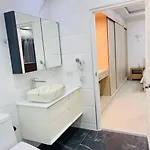 Villa 3br Pool Access Patumnak Hill Pattaya