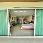 Large Pool-view With Balcony - Tw Platinum Suites, Jomtien *