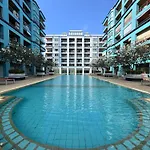 Holiday home Spacious With Balcony - Tw Platinum Suites, Jomtien *