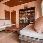 Exclusive Balinese Pool In Pattaya