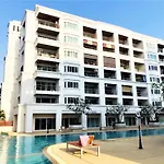 Spacious With Balcony - Tw Platinum Suites, Jomtien Holiday home Pattaya