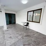 วิลล่า H2 Beach, Near The Terminal Building, Chinese Street, Fengyue Street, Five Bedrooms, Six Bathrooms, Single Pool Villa, Ktv, Pool Table, Convenient Transportation