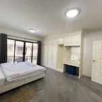 H2 Beach, Near The Terminal Building, Chinese Street, Fengyue Street, Five Bedrooms, Six Bathrooms, Single Pool Villa, Ktv, Pool Table, Convenient Transportation Pattaya