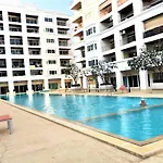 Holiday home Spacious With Balcony - Tw Platinum Suites, Jomtien *