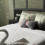 Center Pool Villa&near Walking Street