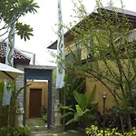 Exclusive Balinese Pool In Villa Pattaya