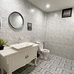 วิลล่า H2 Beach, Near The Terminal Building, Chinese Street, Fengyue Street, Five Bedrooms, Six Bathrooms, Single Pool Villa, Ktv, Pool Table, Convenient Transportation *