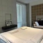 Center Pool Villa&near Walking Street วิลล่า