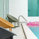 Downtown Oasis 芭提雅市中心独栋泳池别墅 B 5卧6卫 Ktv Bbq 芭提雅海滩步行街500m Villa