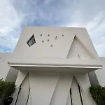 วิลล่า Inara In The Center Of Pattaya-4 Bedrooms 5 Bathrooms-billiards Table And Swimming Pool For A Relaxing Pattaya