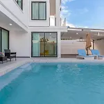 Villa Luxury 6b Lagoon With Swimming Pool