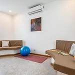 Downtown Oasis 芭提雅市中心独栋泳池别墅 B 5卧6卫 Ktv Bbq 芭提雅海滩步行街500m Villa