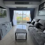 Spacious 2-Bedroom Pool-View Condo - Executive Residence 2, Pratumnak