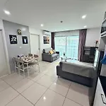 Cozy 2br Rooftop Swimming Pool Pratumnak