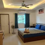 Aura House * Pattaya