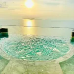 Ultra-Luxury Sea View Suite At Arom Pattaya