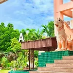 Pattaya Poolside Hotel Near Terminal 21 & Bus Station