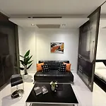 อพาร์ทเม้น Modus Beachfront