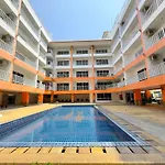 Pool-view With Balcony - New Nordic Vip 4, Pratumnak * Pattaya