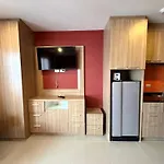 อพาร์ทเม้น Cozy With Balcony - Pratumnak Hill