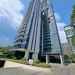 2 Bed Luxury - Front อพาร์ทเม้น *