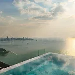 Arom Wongamat * Pattaya