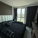 Seaview 1bedroom Near The Thailand *