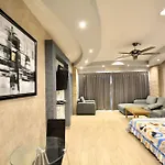 Sea-view With Large Balcony - Bright And Spacious อพาร์ทเม้น *