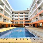 Comfortable Pool-view With Balcony - Pratumnak, *