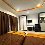 Cozy Pool-view With Balcony - New Nordic Vip 3, Pratumnak *
