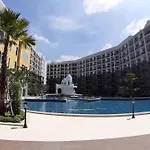 Arcadia Continental - Pool Access & Washing Machine อพาร์ทเม้น *