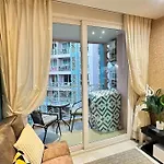 อพาร์ทเม้น Grand Caribbean 1 Bedroom Pool View