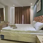 อพาร์ทเม้น One Bedroom With Sea And View Near Pool Wi Fi Pattaya